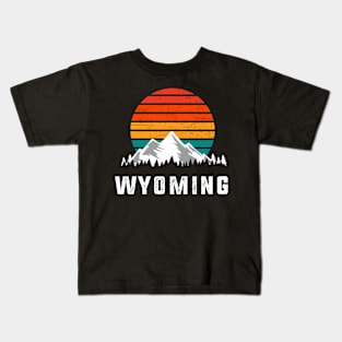 Wyoming Mountain Scene Hiking ' Kids T-Shirt